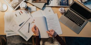 用ChatGPT写论文的九步教程指南